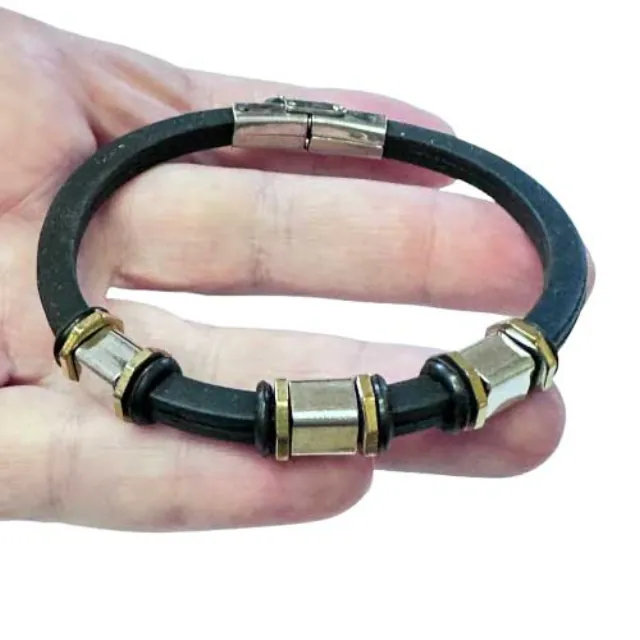 Men's bracelet with black rubber and silver/gold metals