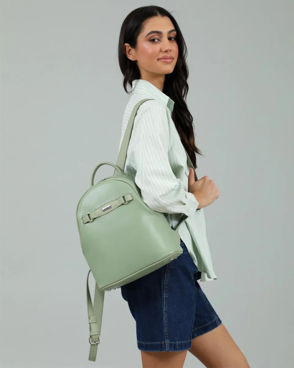 20 inch rolling backpack for travel Sundance Laptop Rolling Backpack (20 Inch) in Flora