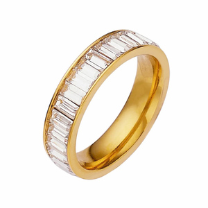 Γυναικείο δαχτυλίδι βέρα με λευκές πέτρες ατσάλι 316L χρυσό bode 02921