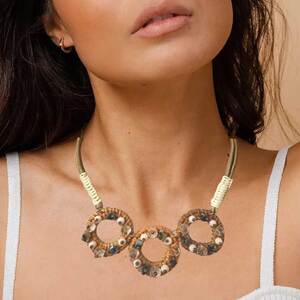 Women's knitted necklace with impressive design beige bode 03661