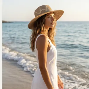 Women's hat Doca 46889 beige