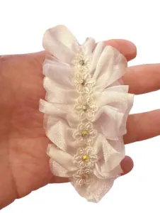 Small Wreath Decorated with Flowers  white/off-white